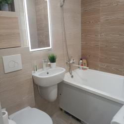 Фото Отель Квартира с дизайнерским ремонтом возле парка Машиностроителей