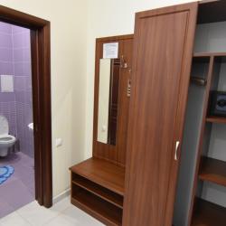 Номер стандарт с 1 двуспальной кроватью и балконом (с завтраком)