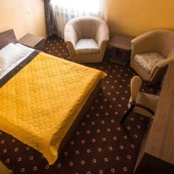 Номер стандарт семейный с 1 двуспальной кроватью