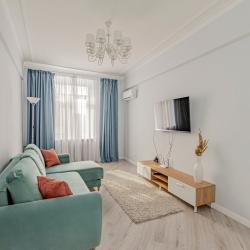 Фото Апартаменты Чак-чак хаус (Chak-chak House) на улице Парижской Коммуны