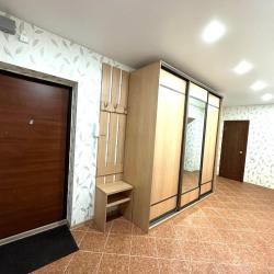 Фото Отель Уютная квартира на улице Академика Завойского 17