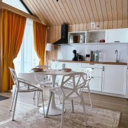 Фото Отель BarnHouse Village (БарнХаус Виллэдж)