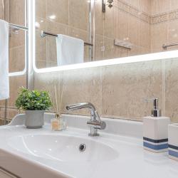 3-комнатные апартаменты улучшенные с 2 двуспальными кроватями