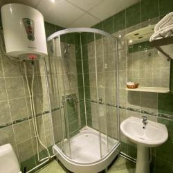Номер стандарт с 1 двуспальной кроватью
