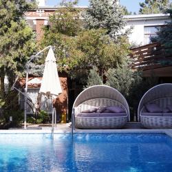 Александр — f4d6f84b9d198ac627ada55ee7349f39