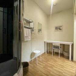 Номер стандарт с 1 двуспальной кроватью