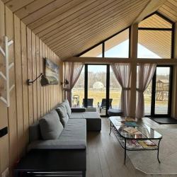 Фото Отель BarnHouse Village (БарнХаус Виллэдж)