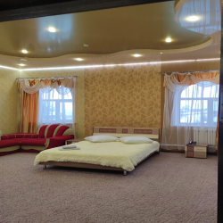Фото Отель Luxury (Лакшери)