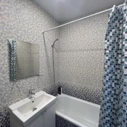 Фото Апартаменты на улице Июльских Дней 1 корпус 1 -2
