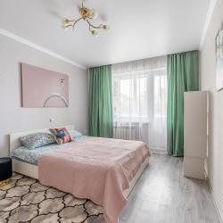 3-комнатные апартаменты эконом 33 военный городок д1 (мансарда)