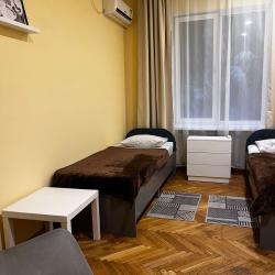 Номер эконом с 2 односпальными кроватями (с удобствами на 2 номера)