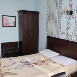 Номер стандарт с 1 двуспальной кроватью