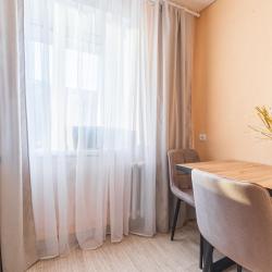 Фото Апартаменты Комфорт на улице Большая Красная 3