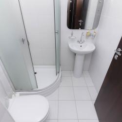 2-местный номер стандарт с 1 двуспальной кроватью