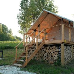 Сафари-тент у костровой зоны