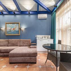 Коттедж с камином (с завтраком)