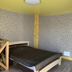 Коттедж улучшенный с 1 двуспальной кроватью Золотой дом
