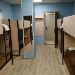 Кровать в 12-местном общем мужском номере