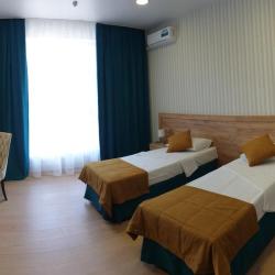 Фото Отель Петровский