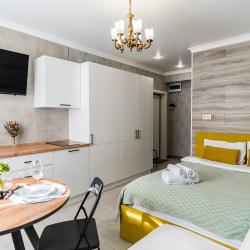 Фото Отель LetoApart (ЛетоАпарт) на улице Вербовая 7-10