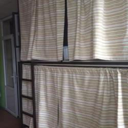 Кровать в мужском номере с 4 двухъярусными кроватями (удобства на этаже)