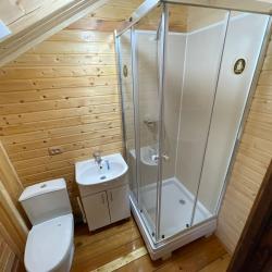 Номер стандарт семейный с 2 односпальными и 1 двуъярусной кроватями
