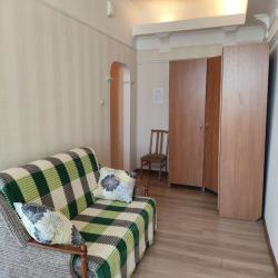 4-местный номер улучшенный семейный с 1 двуспальной кроватью