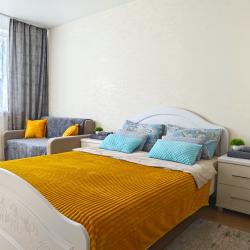 Фото Апартаменты на улице Чистопольская 12