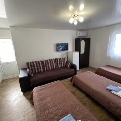 Комната улучшенная с 4 односпальными кроватями