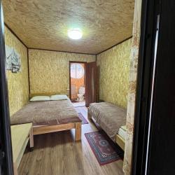 Фото Отель Гостевые домики Огонек