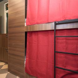 Кровать в 12-местном общем мужском номере