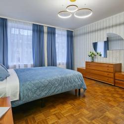 Фото Отель FlatStay Владимирский 15| Большая 3шка в центре