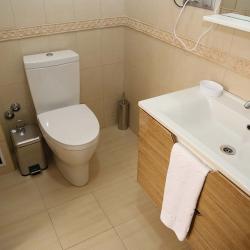 Номер улучшенный с 1 двуспальной кроватью