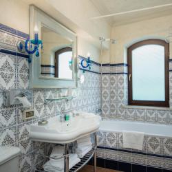 Фото Отель Villa Elena Hotel & Residences (Вилла Елена)