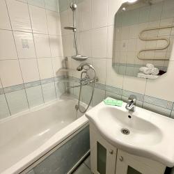 Фото Home Hotel (Хоум Отель) на проспекте Строителей 59