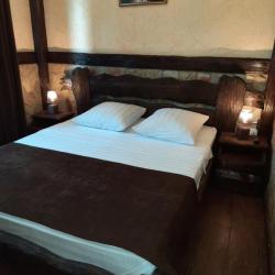 Номер стандарт с 1 двуспальной кроватью