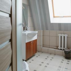Номер стандарт семейный с 2 односпальными кроватями (с завтраком)