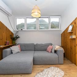 Апартаменты студия ГЭС 5/106 (мансарда)