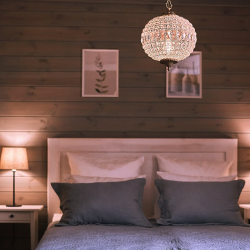 Номер стандарт улучшенный с 1 двуспальной кроватью (с завтраком)