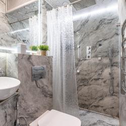 Фото Отель 6-комнатная квартира возле Кремля