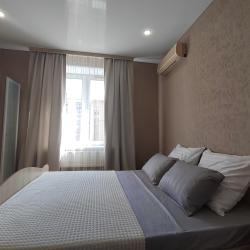 Фото Отель ZNS Rent (ЗНС Рент) на улице Аркадия Шипунова 46
