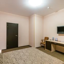 Номер эконом с 1 двуспальной кроватью