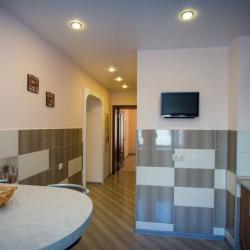Фото Отель ABC Apartmens (ЭйБиСи Апартментс) на улице Каратанова