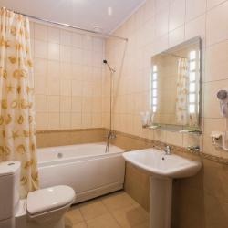 Номер полулюкс с 2 односпальными кроватями