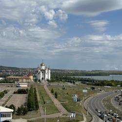 Фото Апартаменты трехкомнатные на улице Завенягина 4/2