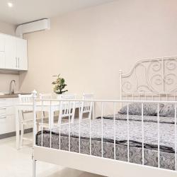Фото Отель Hugge Place на улице Лазурная 32