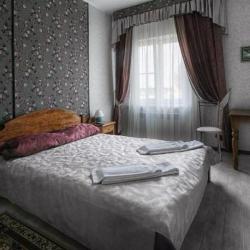 Номер стандарт с 1 двуспальной кроватью