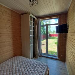 Коттедж улучшенный с 2 двуспальными кроватями