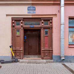 Фото Отель Метры в центре на улице Жуковского 7-9