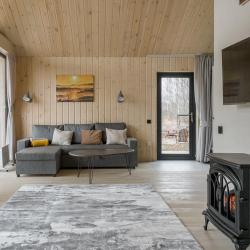 Фото Отель BarnHouse Village (БарнХаус Виллэдж)